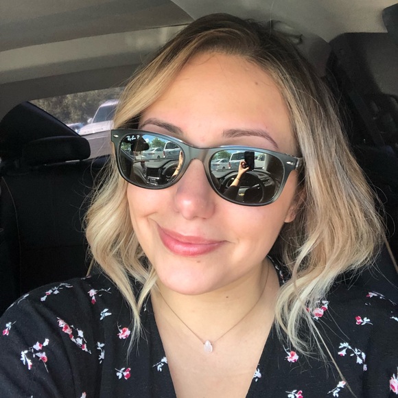 Hello, nice to meet you. - Picture 1 of 2